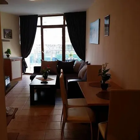 Kaya House 8 Апартамент *