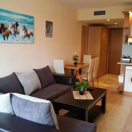 Kaya House 8 Апартамент *